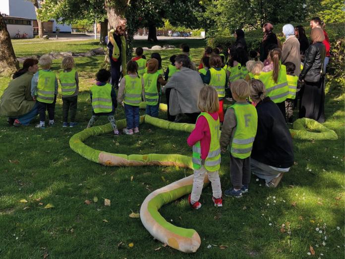 Billede fra teateroplevelsen 'Milde Maj'